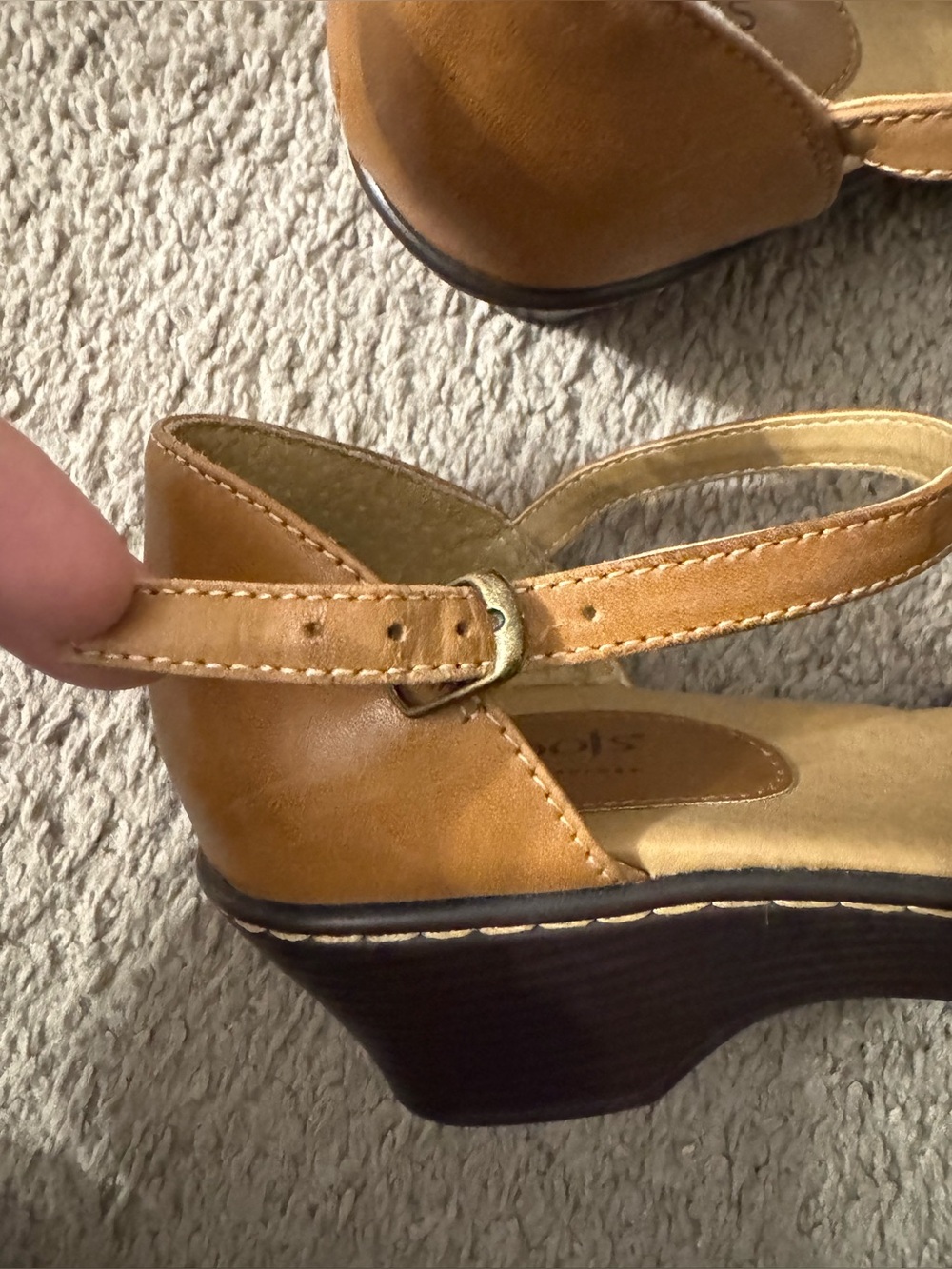 Tatianna - Soft Spots Woman Sandals Size 8W - Picture 8 of 11